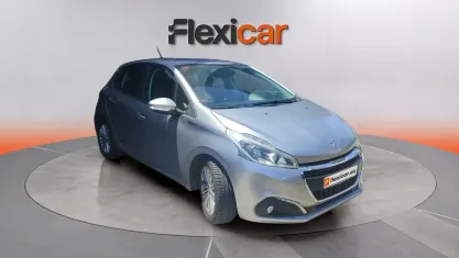 Usado Peugeot 208 Active 82 CV (60 kW) 2018 Gris Utilitario