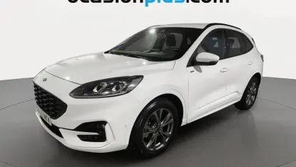 Usado Ford Kuga ST-Line 190 HP (139 kW) 2023 Branco SUV