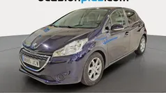 Usado 2015 Peugeot 208 Active Utilitario | 8900 € (Buen precio)