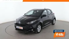 Negro Usado 2021 Toyota Yaris Hybrid Active Berlina | 19.699 € (Precio justo)