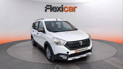 Usado Dacia Lodgy Comfort 116 CV (85 kW) 2022 Blanco Monovolumen