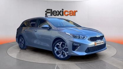 Usado Kia Ceed 136 CV (100 kW) 2020 Gris Utilitario