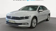 Gris plata Usado 2019 VW Passat Advance Berlina | 16.900 € (Buen precio)