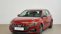 Sunset red Usado 2022 Hyundai i30 Berlina | 16.990 € (Precio justo)
