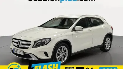 Usado Mercedes GLA200 Urban 136 CV (100 kW) 2014 SUV