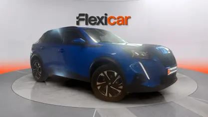 Usado Peugeot 2008 Allure 131 CV (96 kW) 2021 Azul SUV