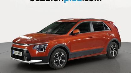 Używany Kia Niro 184 KM (135 kW) 2024 Czerwony SUV