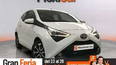 Blanco Usado 2018 Toyota Aygo X-play Utilitario | 12.490 € (Precio justo)