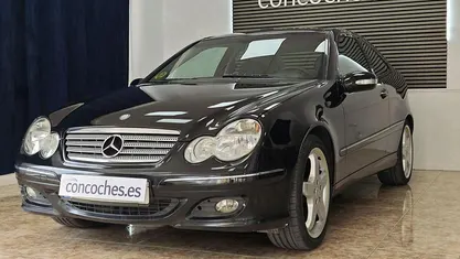 Usado Mercedes C220 Sport Edition 150 CV (110 kW) 2005 Berlina