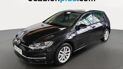 Käytetty VW Golf VII Advance 125 HP (91 kW) 2017 Musta Viistoperä