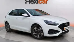 Blanco Usado 2024 Hyundai i30 Berlina | 18.790 € (Precio justo)