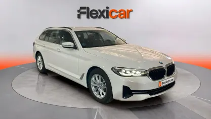 Używany BMW 520 190 KM (139 kW) 2022 Biały Kombi