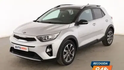 Usado Kia Stonic 101 CV (74 kW) 2020 Gris SUV
