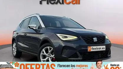 Usado Seat Arona FR 150 CV (110 kW) 2023 Gris SUV