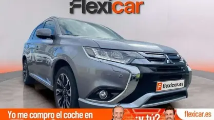 Usado Mitsubishi Outlander P-HEV 203 CV (149 kW) 2017 Gris SUV