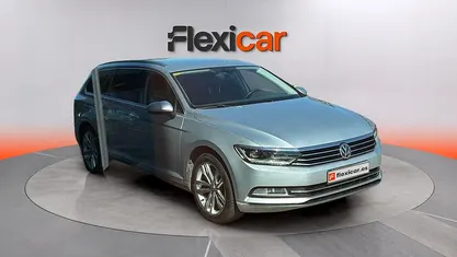 Usado VW Passat Sportline 150 CV (110 kW) 2018 Gris Familiar
