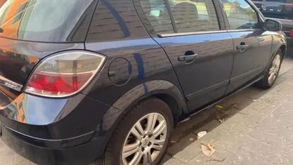 Usado Opel Astra Edition 110 CV (80 kW) 2009