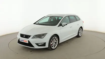 Usado Seat Leon FR 150 CV (110 kW) 2016 Blanco Familiar