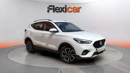 Usado MG ZS Luxury 106 CV (77 kW) 2022 Blanco Berlina