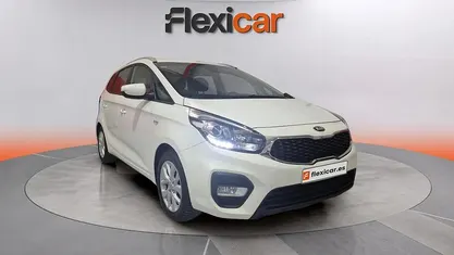 Usado Kia Carens 136 CV (100 kW) 2018 Blanco Monovolumen