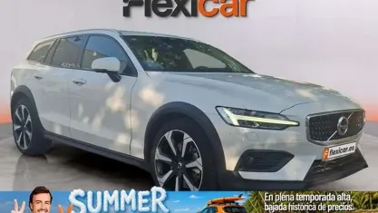 Usado Volvo V60 CC Pro 190 CV (139 kW) 2018 Blanco Familiar
