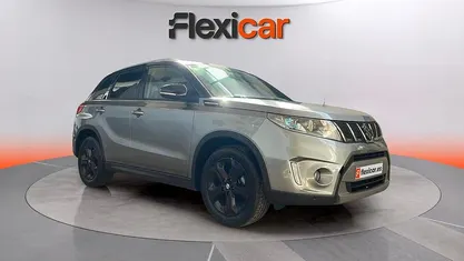 Usado Suzuki Vitara GLX 121 CV (88 kW) 2018 Gris SUV