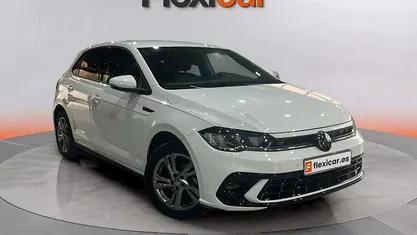 Usado VW Polo R-line 95 CV (69 kW) 2024 Blanco Berlina