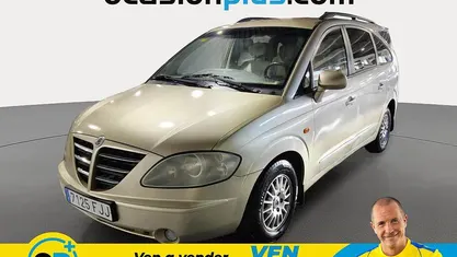 Usado Ssangyong (KGM) Rodius 165 CV (121 kW) 2006 Monovolumen