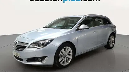 Usado Opel Insignia Excellence 136 CV (100 kW) 2017 Gris plata Monovolumen