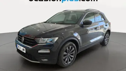 Usado VW T-Roc Advance 110 CV (80 kW) 2021 Gris SUV