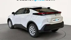 Blanco Nuevo 2024 Toyota C-HR Active SUV | 27.273 € (Precio justo)
