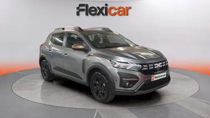 Usado Dacia Sandero Extreme 101 CV (74 kW) 2025 Gris Berlina
