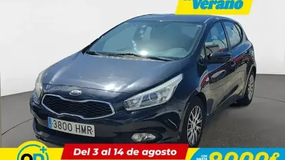Usado Kia Ceed GT 90 CV (66 kW) 2012 Negro Utilitario