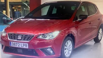 Usado Seat Ibiza XCELLENCE 110 CV (80 kW) 2021 Granate Utilitario