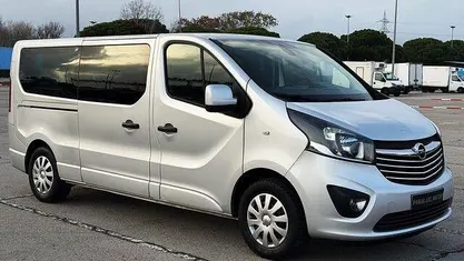 Usado Opel Vivaro 125 CV (91 kW) 2017 Gris Monovolumen