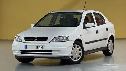 Usado Opel Astra Comfort 100 CV (73 kW) 2000 Blanco Utilitario