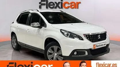 Usado Peugeot 2008 Style 82 CV (60 kW) 2019 Blanco SUV