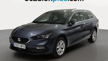 Usado Seat Leon Style 116 CV (85 kW) 2025 Gris Monovolumen