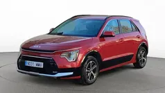 Rojo Usado 2024 Kia Niro SUV | 22.573 € (Buen precio)