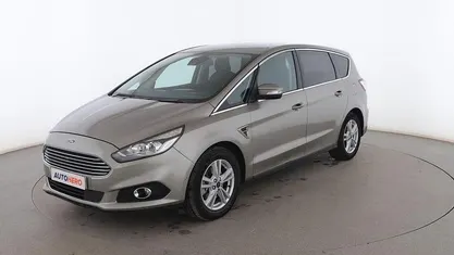 Usado Ford S-MAX Titanium 150 CV (110 kW) 2015 Gris Monovolumen
