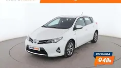 Blanco Usado 2015 Toyota Auris Hybrid Active Berlina | 14.699 € (Precio justo)