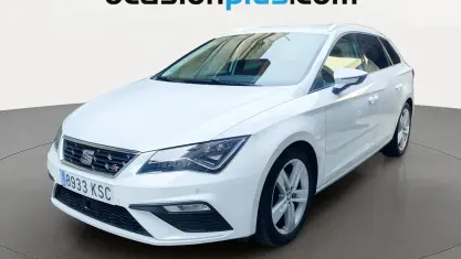 Usado Seat Leon FR 150 CV (110 kW) 2018 Blanco Monovolumen