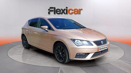 Używany Seat Leon Style 116 KM (85 kW) 2019 Beżowy Sedan/Limuzyna