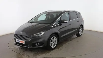 Usado Ford S-MAX Titanium 150 CV (110 kW) 2017 Gris Monovolumen