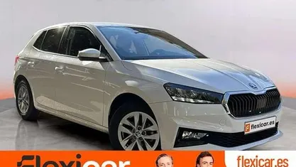 Usado 2024 Skoda Fabia Selection Utilitario | 14.990 € (Precio justo)