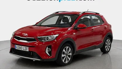 Käytetty Kia Stonic 100 HP (73 kW) 2022 Punainen Katumaasturi