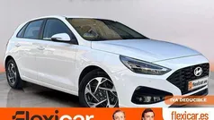 Blanco Usado 2024 Hyundai i30 Berlina | 20.490 € (Precio justo)