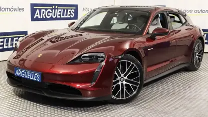 Usado Porsche Cayenne Sport Turismo 476 CV (350 kW) 2023 Rojo SUV