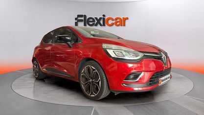 Usado Renault Clio IV Zen 91 CV (66 kW) 2019 Rojo Utilitario
