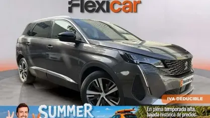 Usado Peugeot 5008 Allure 131 CV (96 kW) 2023 Gris SUV